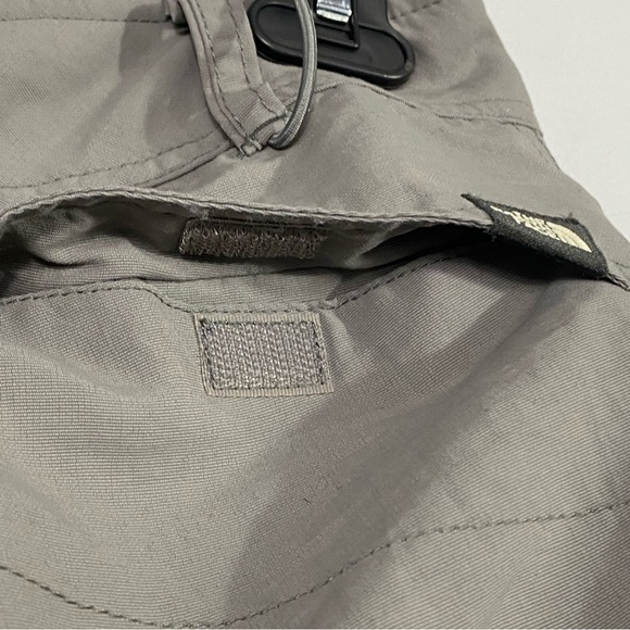 THE NORTH FACE Paramount Valley Convertible Pants - Picture 8 of 10